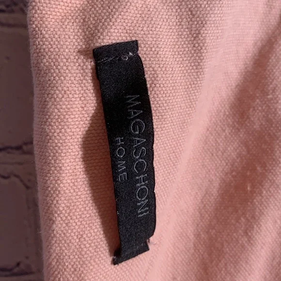 Magaschoni Set of 2 Pillow Covers Pink Tasseled - Picture 6 of 14